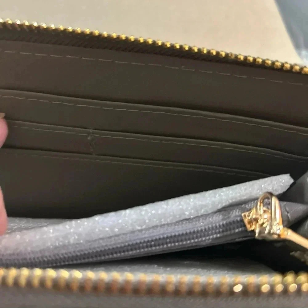 Badgley Mischka Diamond Quilting Long Wallet Gray Vegan Leather BM-4087 MSRP $59 - Picture 6 of 6
